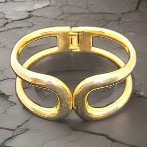 Vintage Gold Tone Bangle Cuff Bracelet Hinged Metal Chunky‎ Boho Chic Date Night